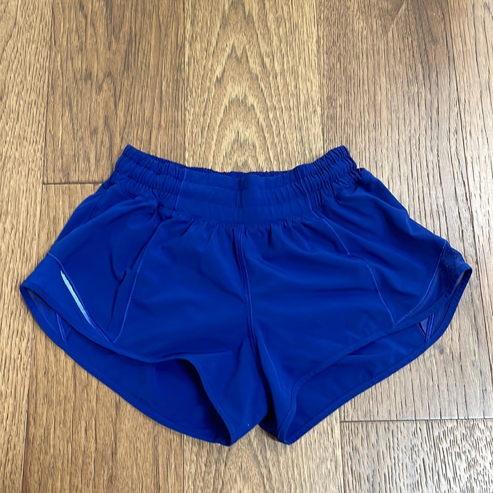 Lululemon hotty shorts size 2, inseam 2.5, color larkspur